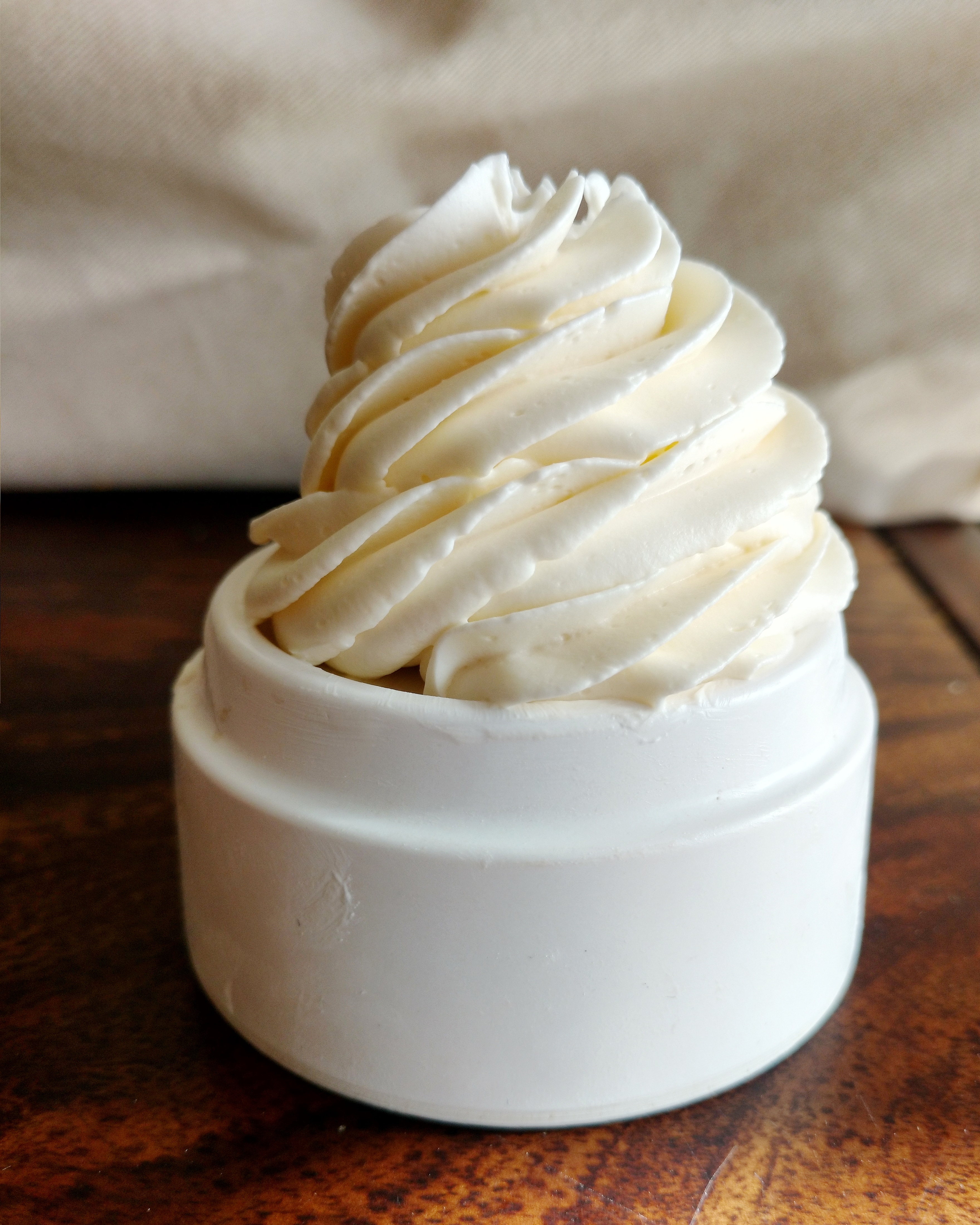 Italian meringue buttercream FLOURS & FROSTINGS