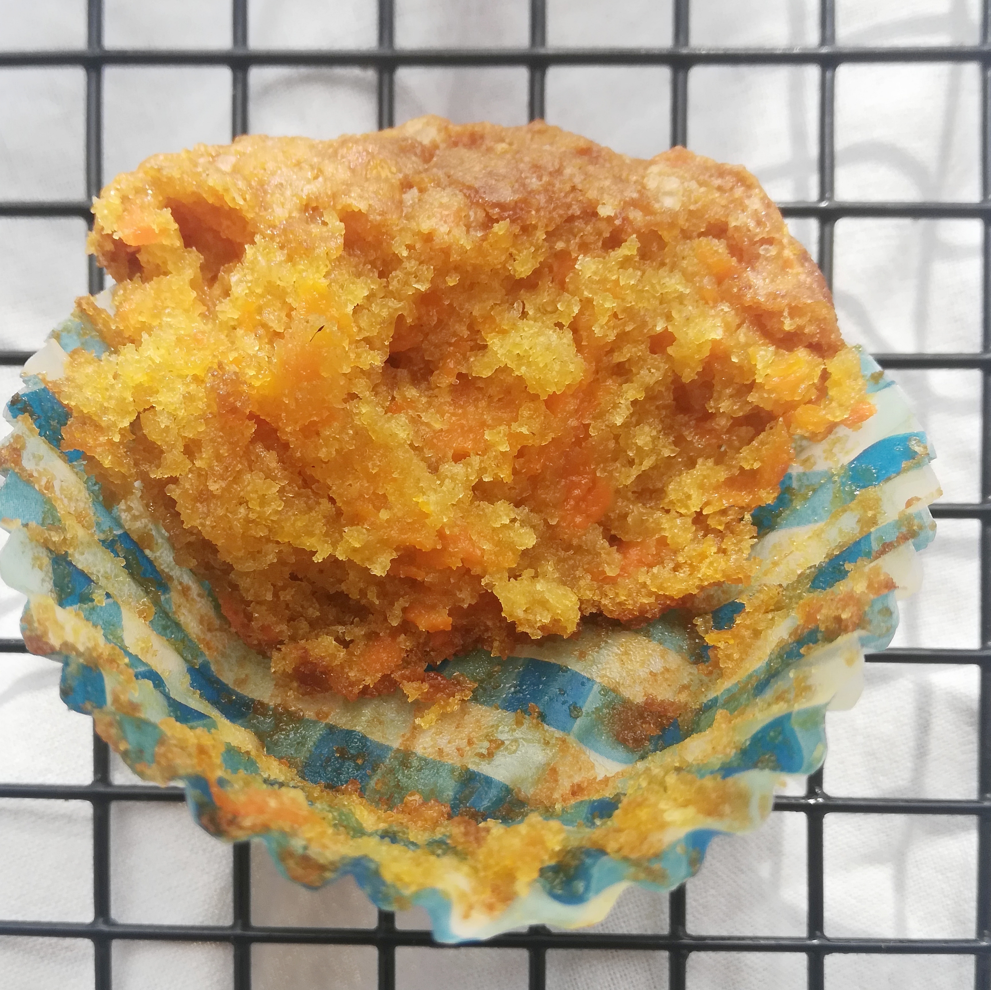 Eggless wholewheat carrot cupcakes 