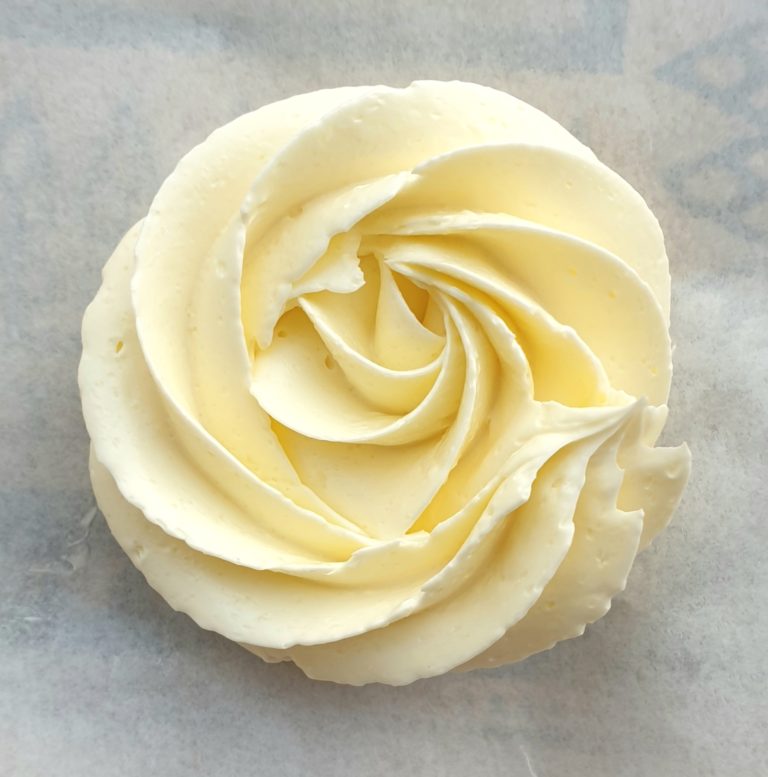 the best and easiest buttercream