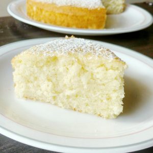 Coconut cake - FLOURS & FROSTINGS