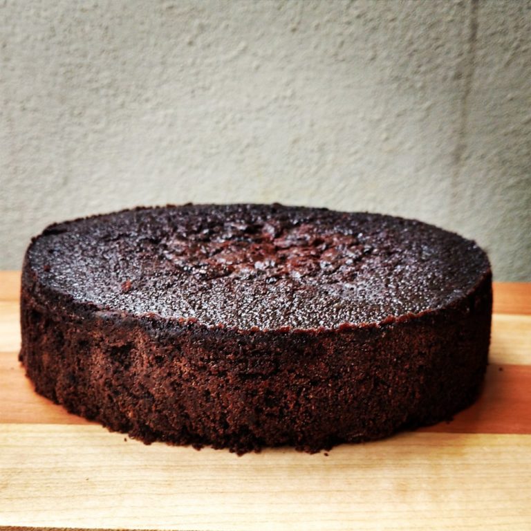 Dark Chocolate Mud cake Recipe | flours and frostings