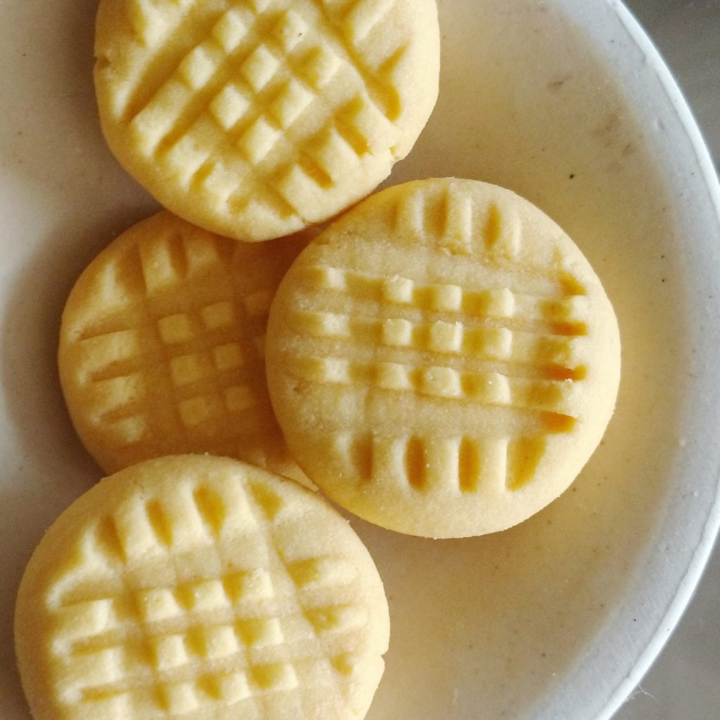 4 Ingredient Custard Powder Cookies Flours And Frostings